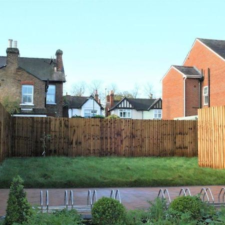 Apartmán Marvellous New Build 2 Bed Flat - 1 Ophelia Court Epsom Exteriér fotografie
